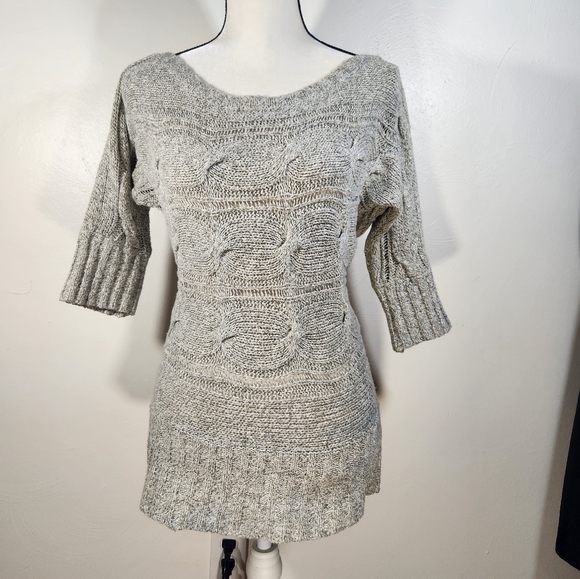 Tops - Gray Size Medium Cable knit Short Sleeve Top Boat Neck